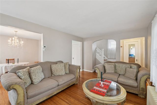 121 Brooklawn Drive, Brighton, NY 14618