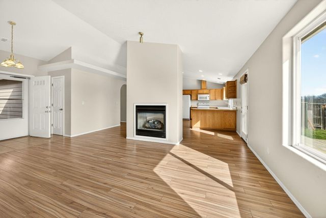 426 Westminster Drive, Eagle Point, OR 97524