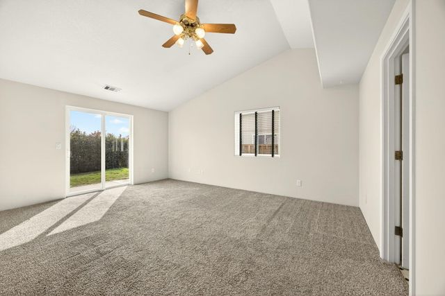 426 Westminster Drive, Eagle Point, OR 97524