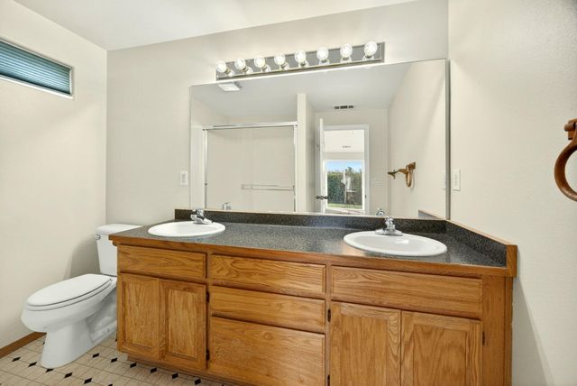 426 Westminster Drive, Eagle Point, OR 97524