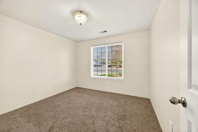 426 Westminster Drive, Eagle Point, OR 97524