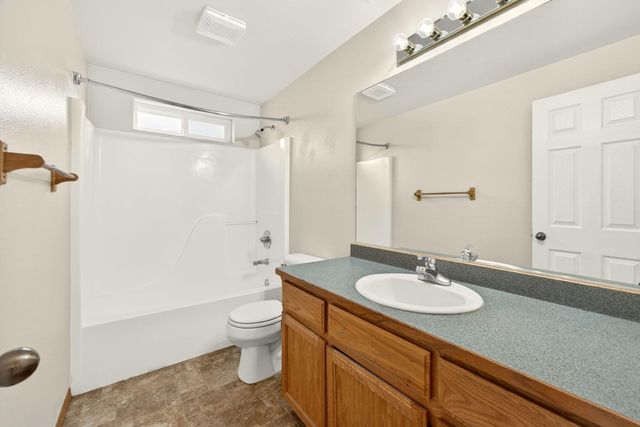 426 Westminster Drive, Eagle Point, OR 97524