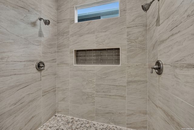 455 S HACKBERRY AVE, New Braunfels, TX 78130