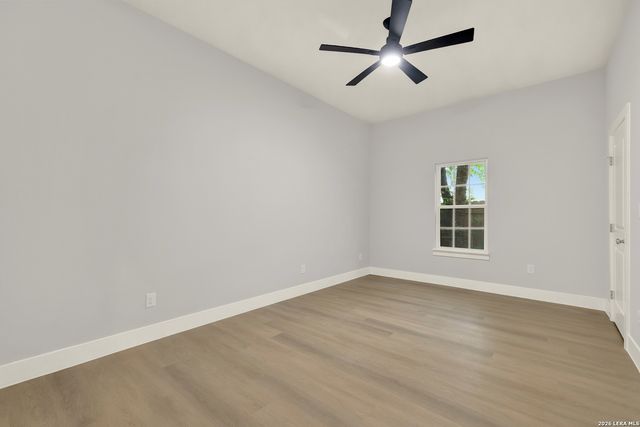 455 S HACKBERRY AVE, New Braunfels, TX 78130