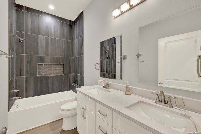 455 S HACKBERRY AVE, New Braunfels, TX 78130
