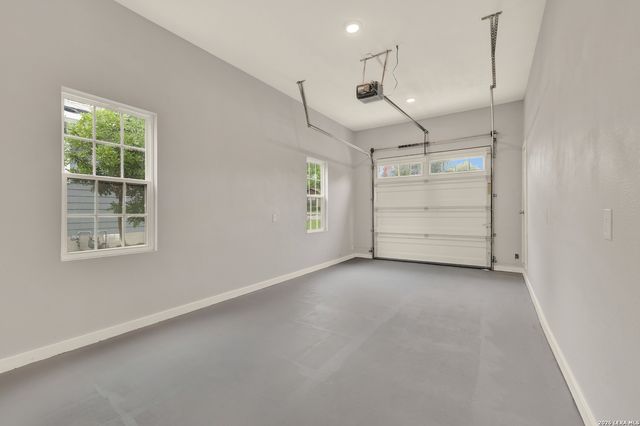 455 S HACKBERRY AVE, New Braunfels, TX 78130