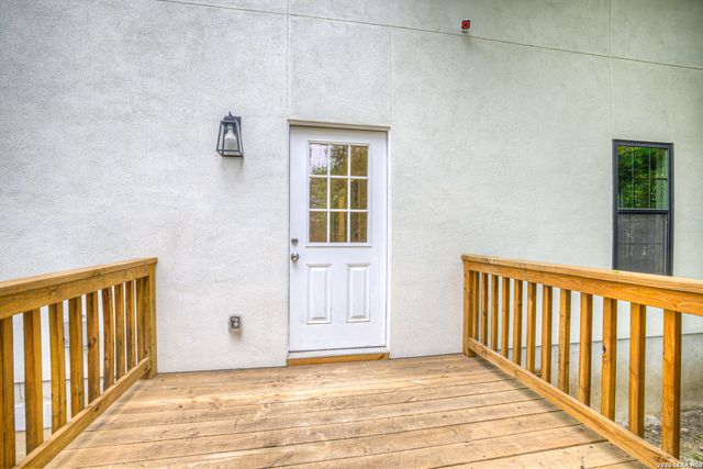 455 S HACKBERRY AVE, New Braunfels, TX 78130