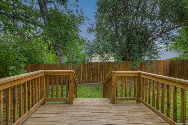 455 S HACKBERRY AVE, New Braunfels, TX 78130