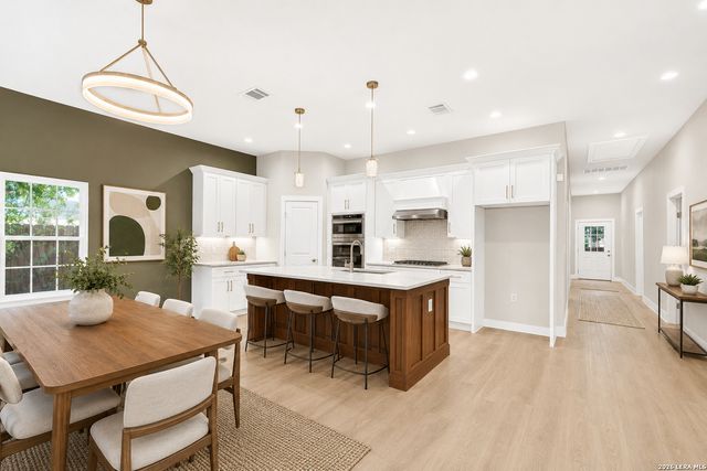 455 S HACKBERRY AVE, New Braunfels, TX 78130