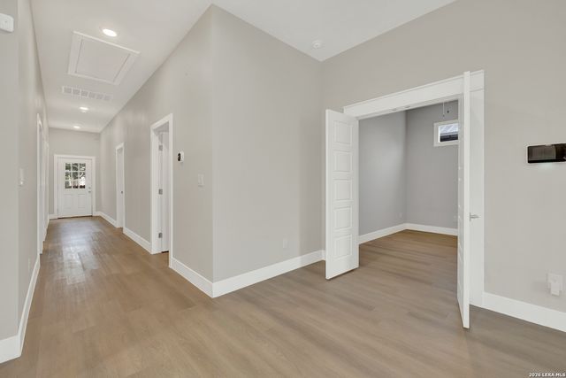 455 S HACKBERRY AVE, New Braunfels, TX 78130