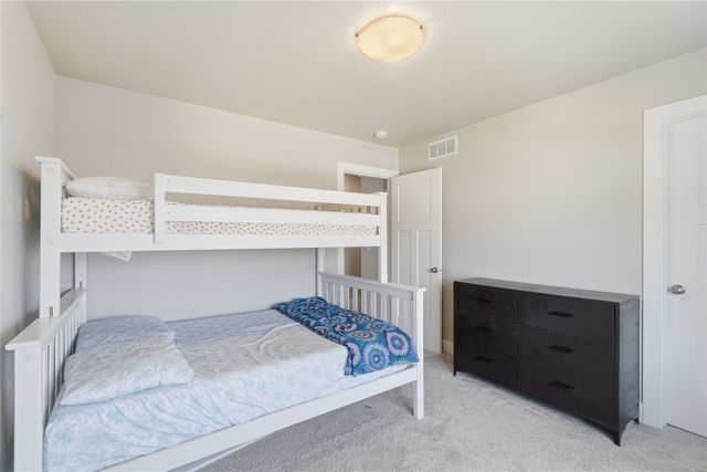 2965 Primrose Lane, Pella, IA 50219