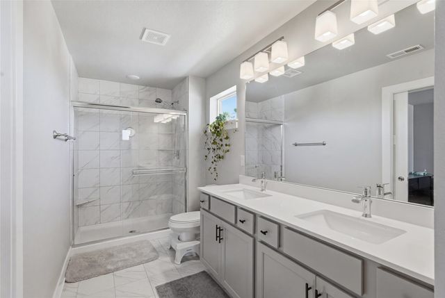 2965 Primrose Lane, Pella, IA 50219