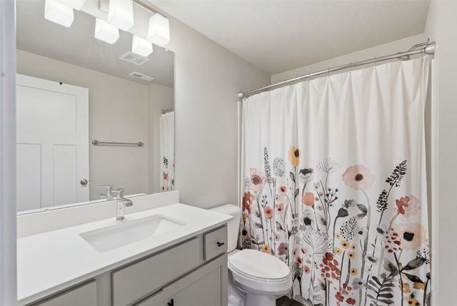 2965 Primrose Lane, Pella, IA 50219