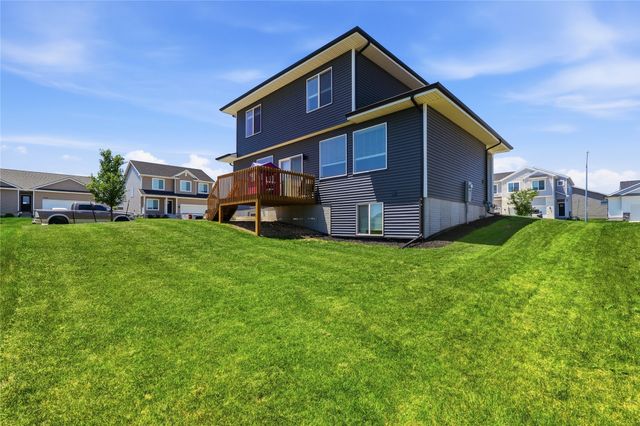 2965 Primrose Lane, Pella, IA 50219