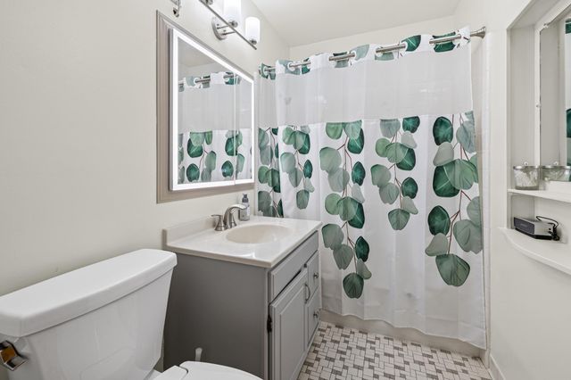 8236 Queen Avenue S, Bloomington, MN 55431