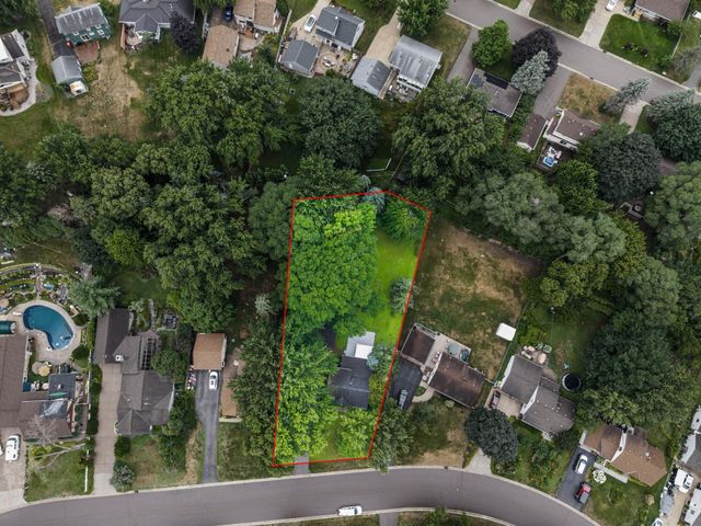8236 Queen Avenue S, Bloomington, MN 55431