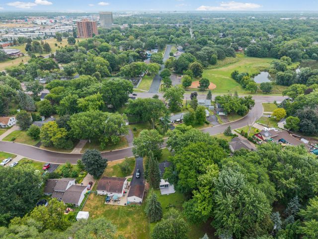 8236 Queen Avenue S, Bloomington, MN 55431