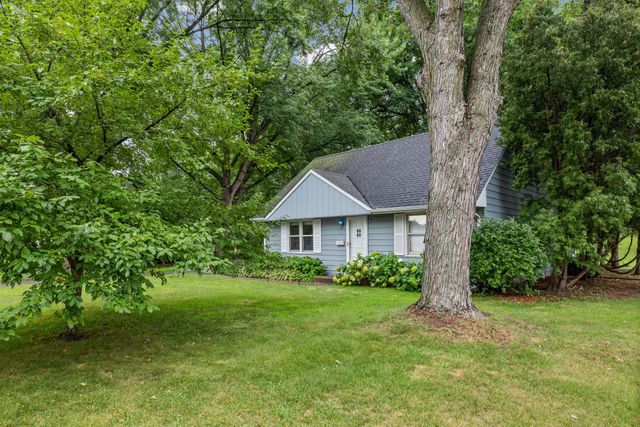 8236 Queen Avenue S, Bloomington, MN 55431