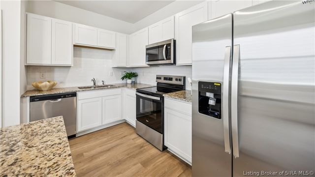 3040 Grace Marie Way, New Albany, IN 47150