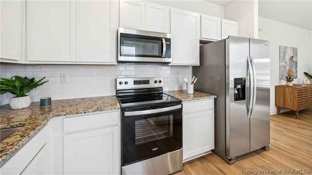 3040 Grace Marie Way, New Albany, IN 47150