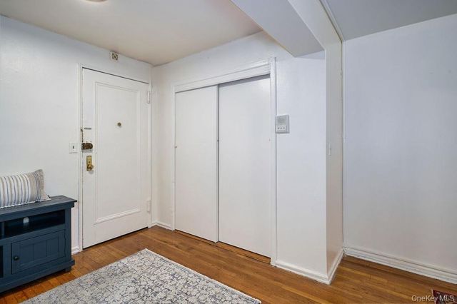77 Bronx River Road 1E, Yonkers, NY 10704