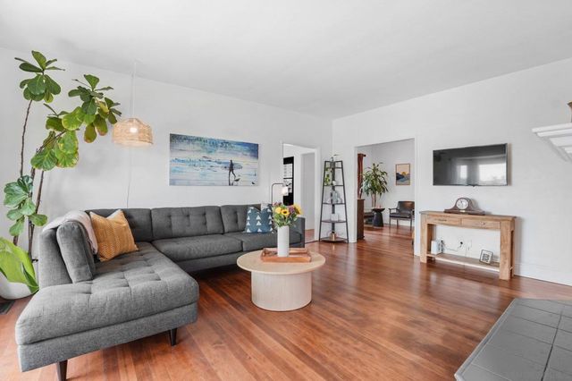4635 4th Street, La Mesa, CA 91941