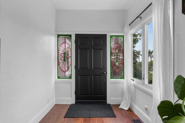 4635 4th Street, La Mesa, CA 91941