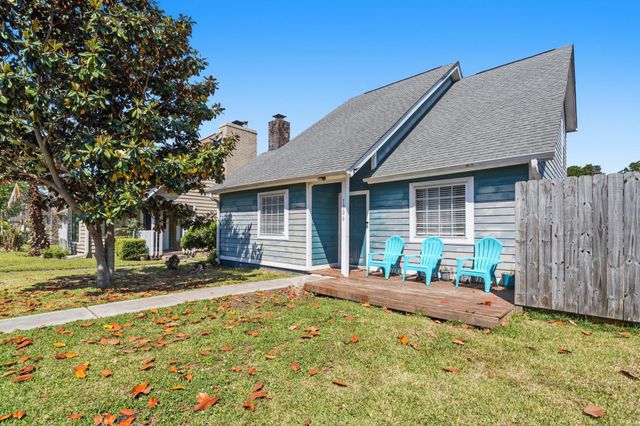 1306 Pridgen Rd., Myrtle Beach, SC 29577