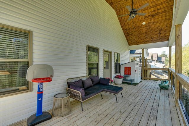 104 Rock Brg Drive, Ringgold, GA 30736