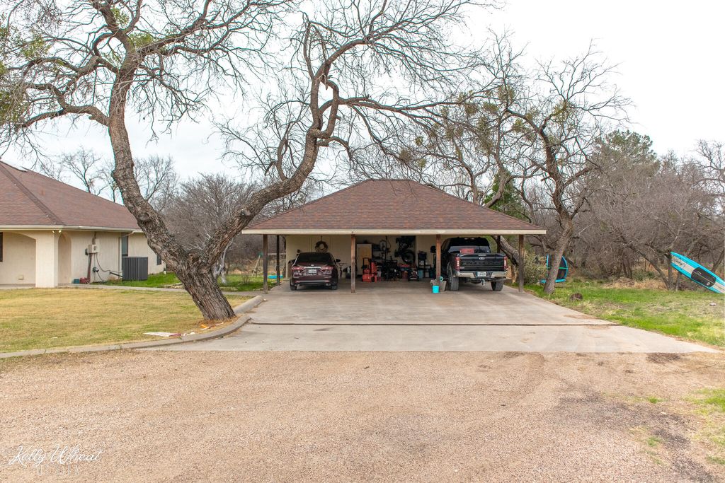 Image 10 of property listing at 6875 Bismarck Court, San Angelo, TX 76904