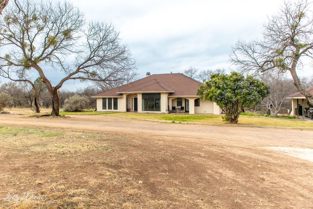 Image 7 of property listing at 6875 Bismarck Court, San Angelo, TX 76904