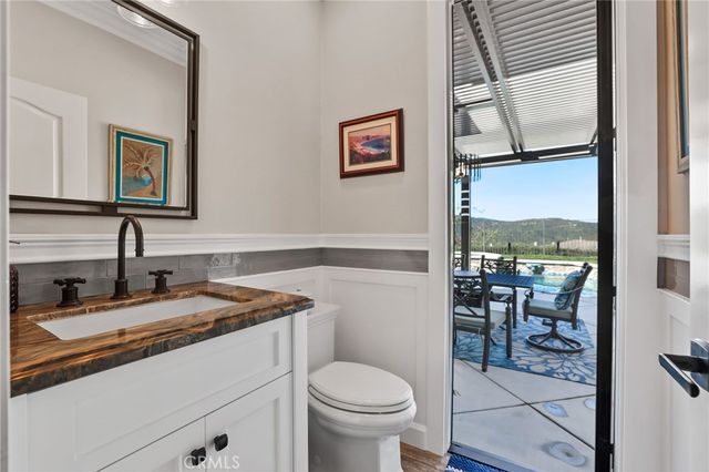 25 Southern Hills Drive, Aliso Viejo, CA 92656