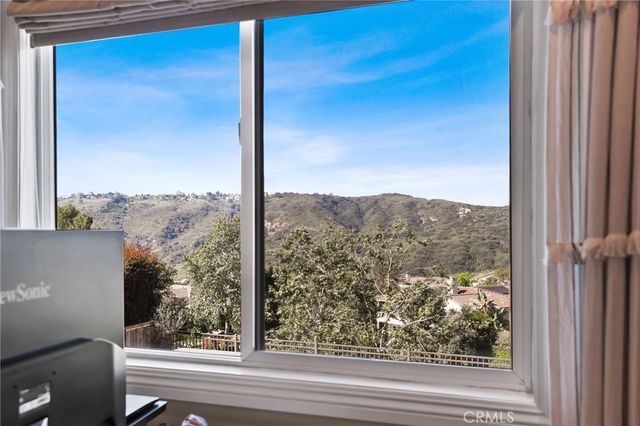 25 Southern Hills Drive, Aliso Viejo, CA 92656