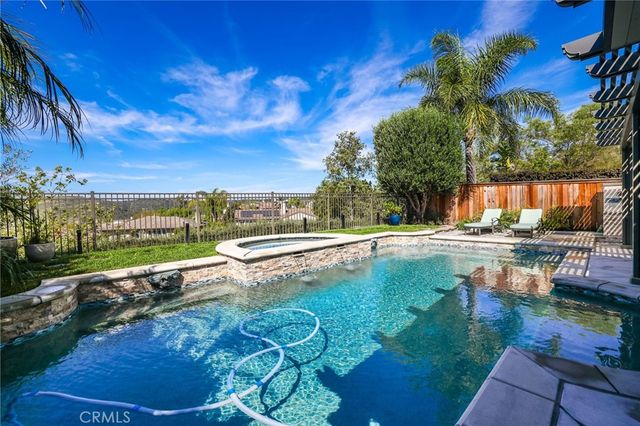 25 Southern Hills Drive, Aliso Viejo, CA 92656