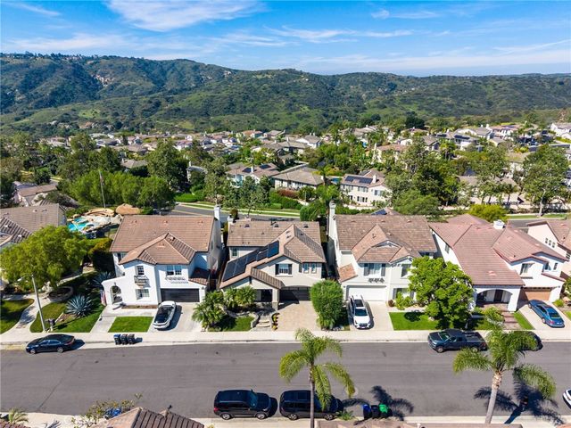 25 Southern Hills Drive, Aliso Viejo, CA 92656