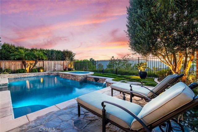 25 Southern Hills Drive, Aliso Viejo, CA 92656