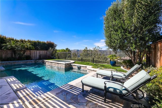 25 Southern Hills Drive, Aliso Viejo, CA 92656