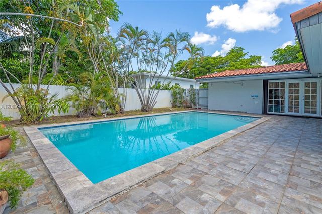 440 NW 125th Street, North Miami, FL 33168