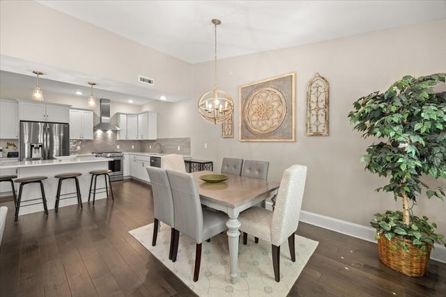 590 Washington Street 7, Pembroke, MA 02359