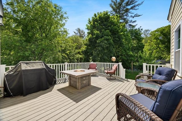 590 Washington Street 7, Pembroke, MA 02359