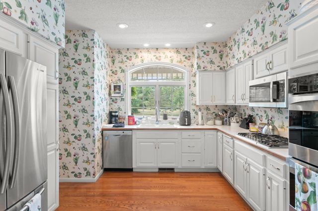 16690 Division Street, Lakeland, MN 55043