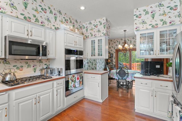 16690 Division Street, Lakeland, MN 55043
