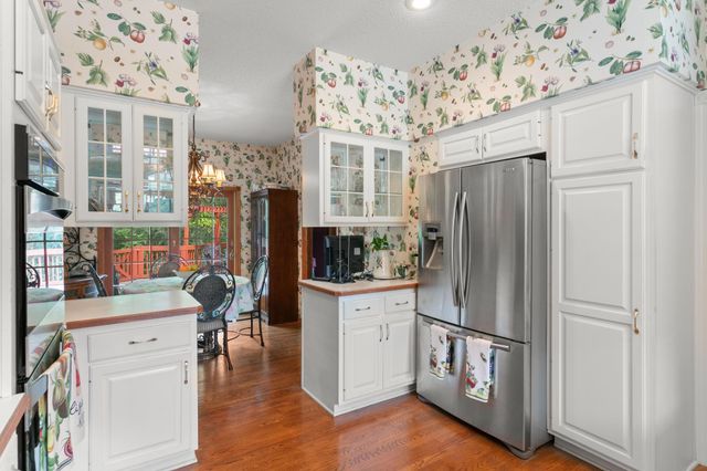 16690 Division Street, Lakeland, MN 55043