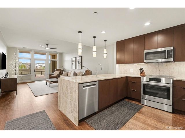 7220 W Bonfils Ln 206, Lakewood, CO 80226