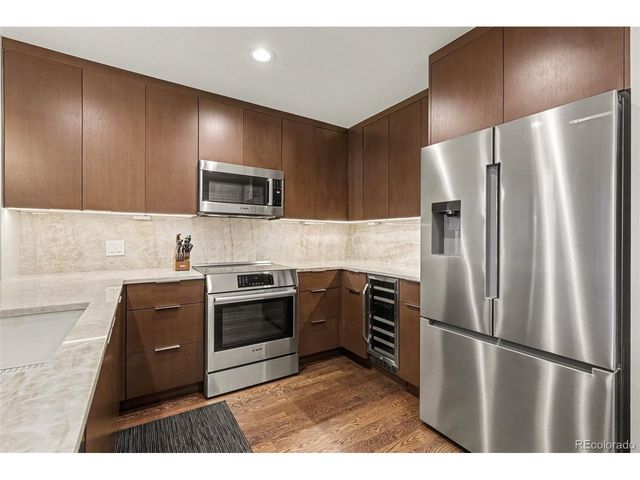7220 W Bonfils Ln 206, Lakewood, CO 80226