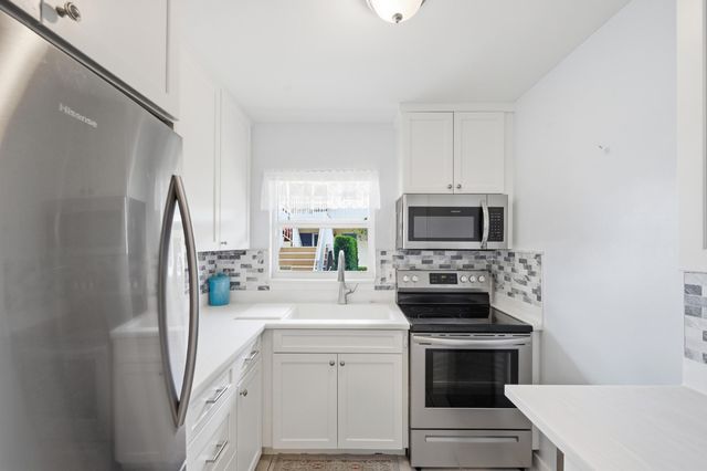 600 Snug Harbor Drive A10, Boynton Beach, FL 33435