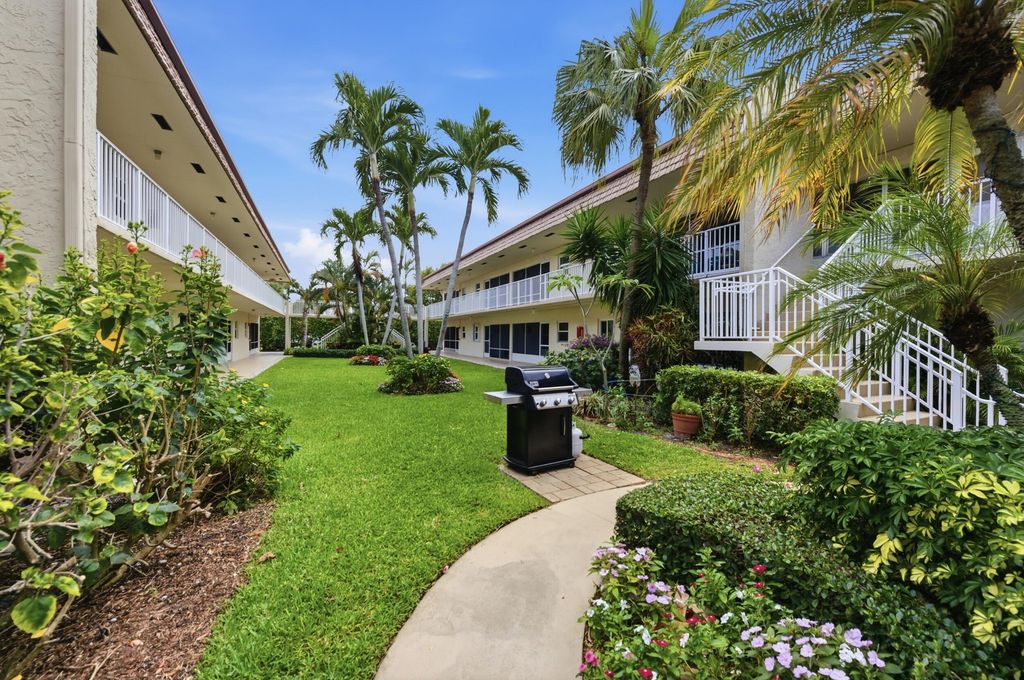 600 Snug Harbor Drive A10, Boynton Beach, FL 33435