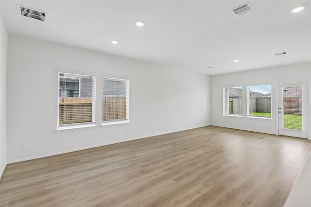5113 Redbud Valley Drive, Pearland, TX 77584