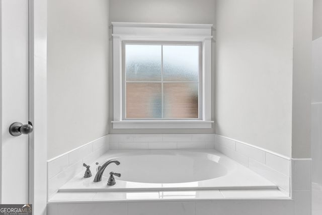 606 Bristleleaf Path, Kathleen, GA 31047