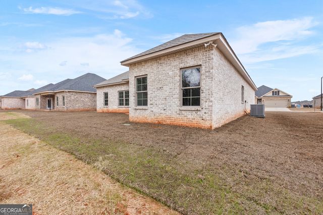 606 Bristleleaf Path, Kathleen, GA 31047